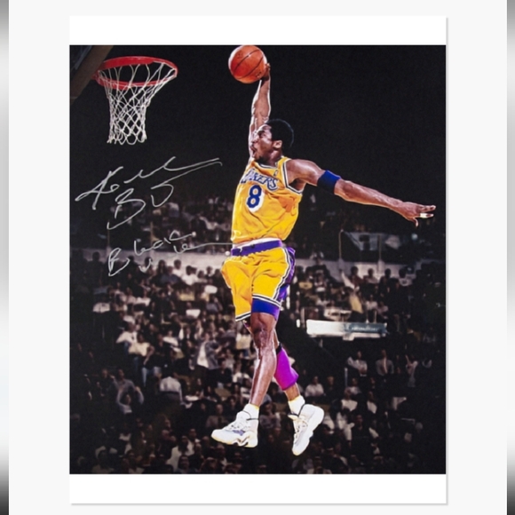 BRAND NEW!๐ฏ KOBE BRYANT LAKERS OLD SCHOOL 8.5x11 ULTRA PREMIUM GLOSSY POSTER!๐คฉ - Picture 4 of 4